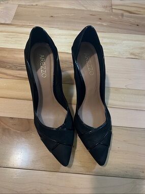 Arezzo Black Pointed Toe Chunky Heel